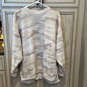 COPY - Women’s American Eagle Oversized Crewneck Sweatshirt